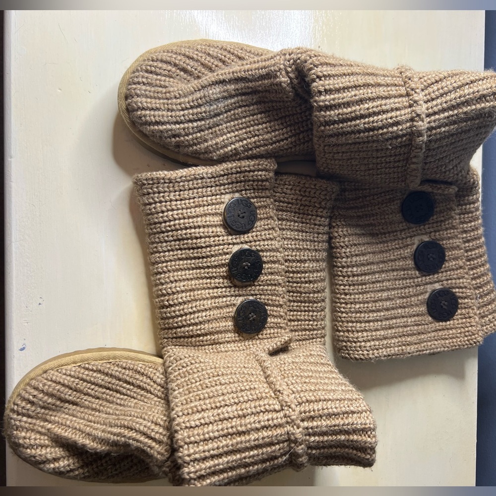 Ugg Cardy Boots - Size 7